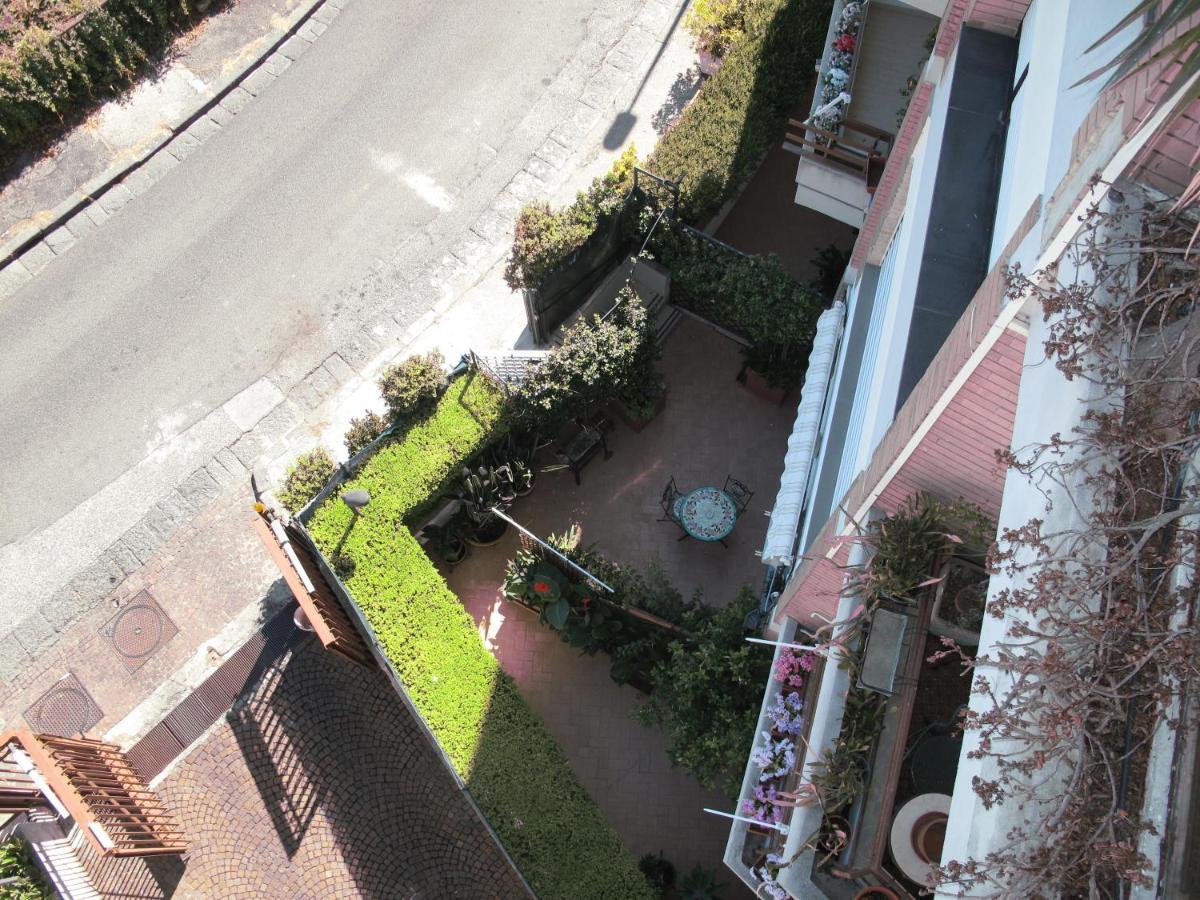 Monocamera Con Terrazzogiardino -Studette -Zona Panoramica Posillipo 那不勒斯 外观 照片